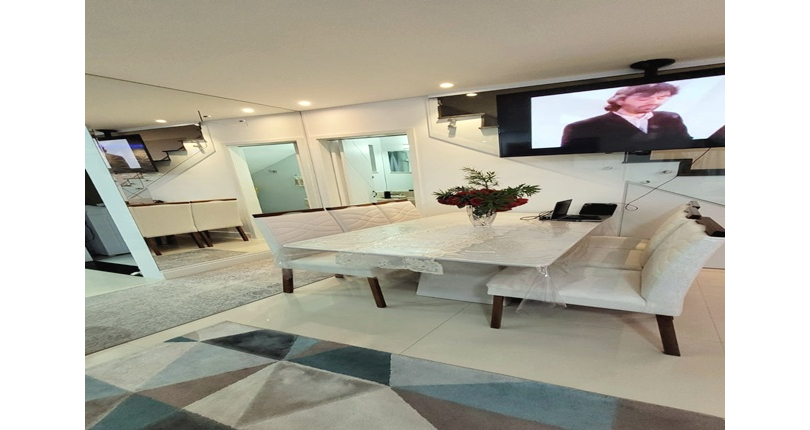 Belo Sobrado à venda no Bairro do Parque São Domingos na Rua Dirceu de Almeida,