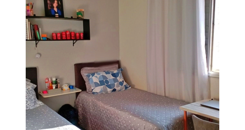 Belo Sobrado à venda no Bairro do Jaraguá na Rua Dona Gertrudes Jordão 257, no Condomínio Village Park