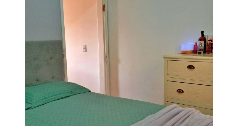 Belo Sobrado à venda no Bairro do Jaraguá na Rua Dona Gertrudes Jordão 257, no Condomínio Village Park