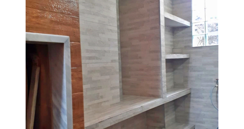 Belo Sobrado à venda no Bairro do Jaraguá na Rua Dona Gertrudes Jordão 257, no Condomínio Village Park