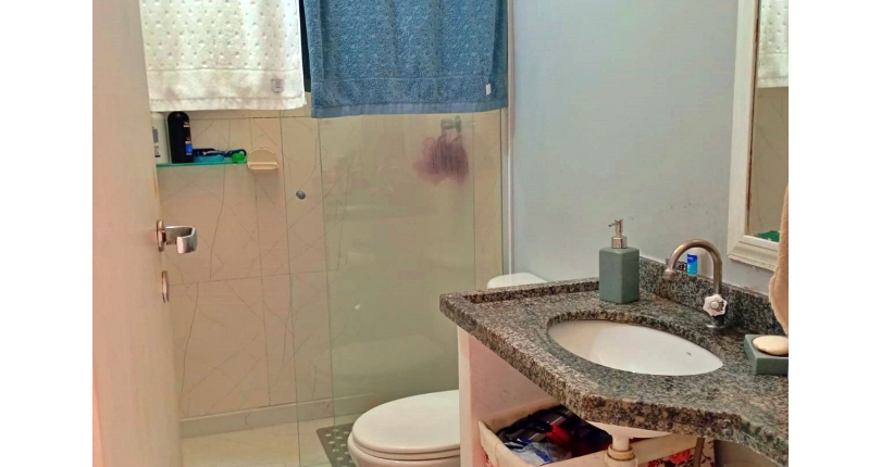 Belo Sobrado à venda no Bairro do Jaraguá na Rua Dona Gertrudes Jordão 257, no Condomínio Village Park