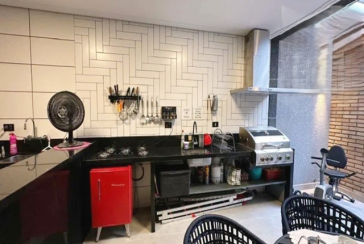 Lindo Sobrado à venda no Bairro do Jardim Mangalot na Rua General Lauro Cavalcanti de Farias, 