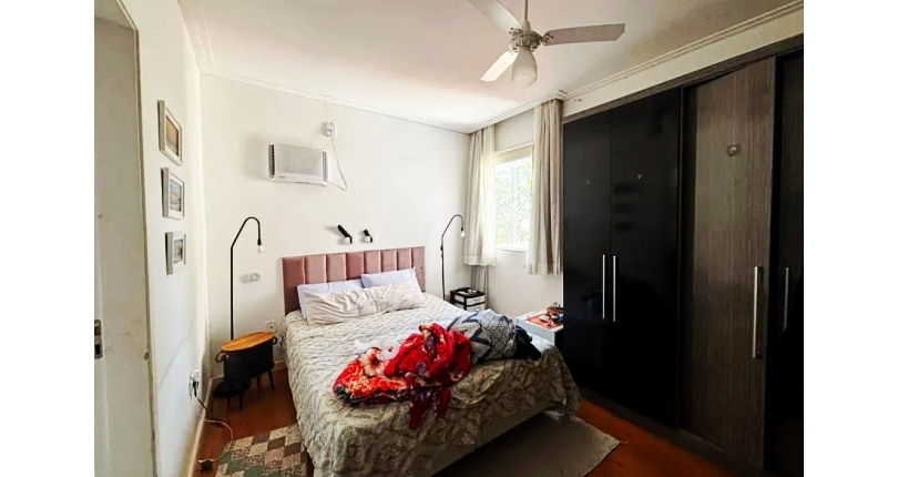 Casa à venda no Bairro da Lapa na Rua João Tibiriçá