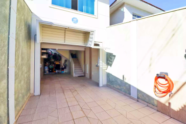  Sobrado à venda no Bairro do Parque Maria Domitila na Rua Mariana Camargo,