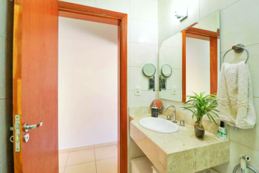  Sobrado à venda no Bairro do Parque Maria Domitila na Rua Mariana Camargo,