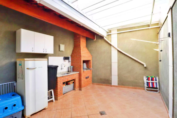  Sobrado à venda no Bairro do Parque Maria Domitila na Rua Mariana Camargo,