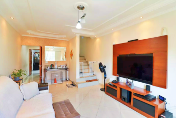  Sobrado à venda no Bairro do Parque Maria Domitila na Rua Mariana Camargo,