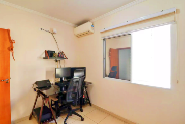  Sobrado à venda no Bairro do Parque Maria Domitila na Rua Mariana Camargo,