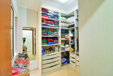  Sobrado à venda no Bairro do Parque Maria Domitila na Rua Mariana Camargo,