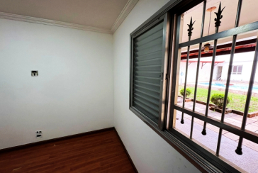 Sobrado à venda no Bairro da  Vila Clarice na Rua Major Alfredo Romão,