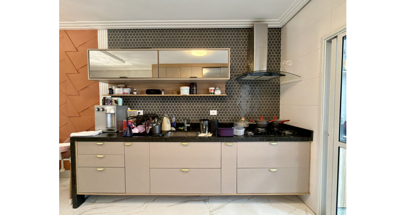 Lindo Sobrado semi novo à venda no Bairro do Parque São Domingos na Rua José Tobias dos Santos, 