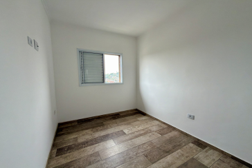 Sobrado novo à venda no Bairro do Jaraguá na Rua Lezira 62, no Condomínio Residencial Vila Real,