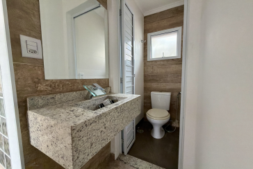 Sobrado novo à venda no Bairro do Jaraguá na Rua Lezira 62, no Condomínio Residencial Vila Real,