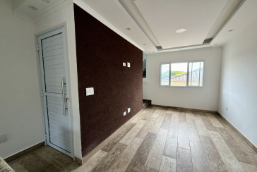 Sobrado novo à venda no Bairro do Jaraguá na Rua Lezira 62, no Condomínio Residencial Vila Real,