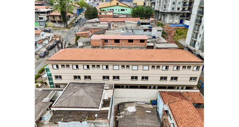 Sobrado novo à venda no Bairro do Jaraguá na Rua Lezira 62, no Condomínio Residencial Vila Real,