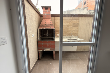 Sobrado novo à venda no Bairro do Jaraguá na Rua Lezira 62, 