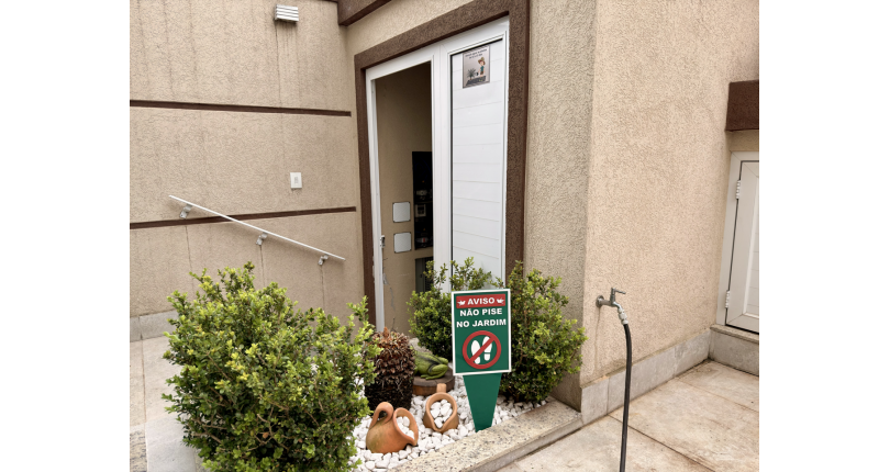 Sobrado novo à venda no Bairro do Jaraguá na Rua Lezira 62, 