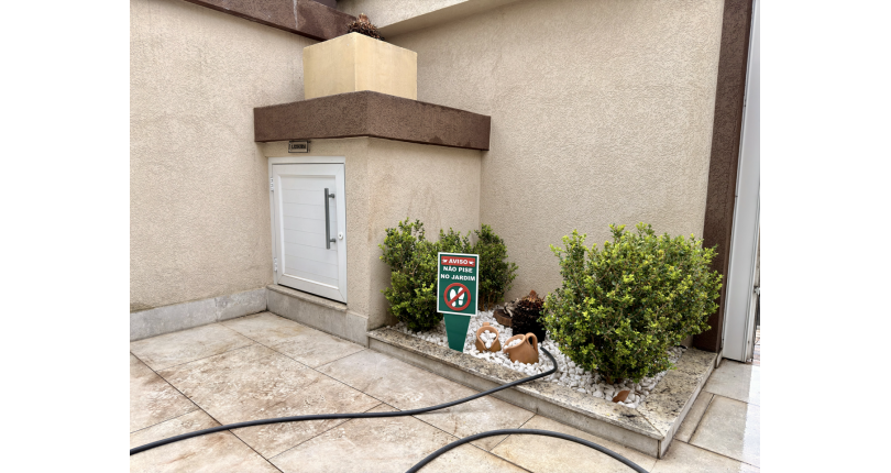 Sobrado novo à venda no Bairro do Jaraguá na Rua Lezira 62, 