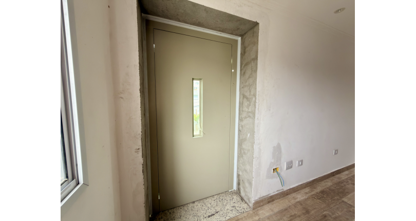 Sobrado novo à venda no Bairro do Jaraguá na Rua Lezira 62, 