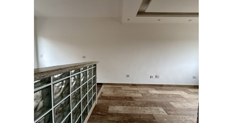 Sobrado novo à venda no Bairro do Jaraguá na Rua Lezira 62,