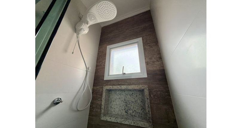 Sobrado novo à venda no Bairro do Jaraguá na Rua Lezira 62,