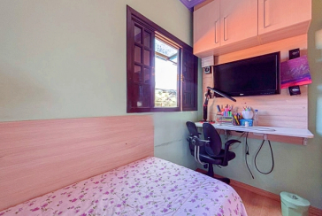 Sobrado à venda no Bairro do Jaraguá na Rua Bela Vista do Ivaí