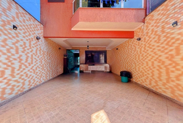 Sobrado à venda no Bairro do Jaraguá na Rua Bela Vista do Ivaí