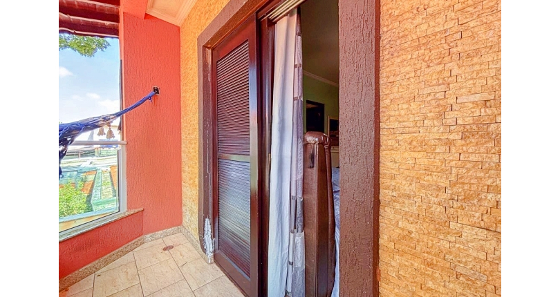 Sobrado à venda no Bairro do Jaraguá na Rua Bela Vista do Ivaí