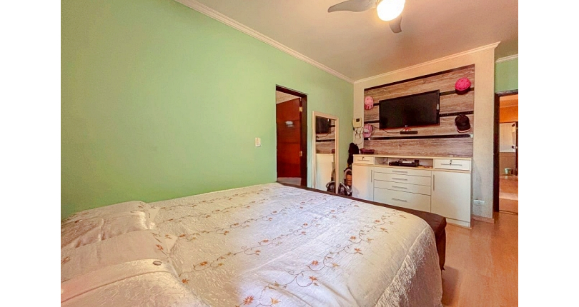 Sobrado à venda no Bairro do Jaraguá na Rua Bela Vista do Ivaí