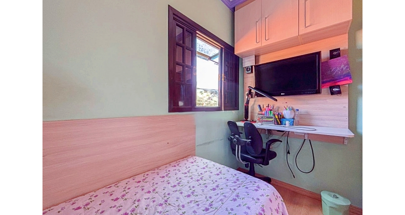 Sobrado à venda no Bairro do Jaraguá na Rua Bela Vista do Ivaí