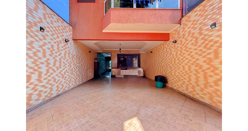 Sobrado à venda no Bairro do Jaraguá na Rua Bela Vista do Ivaí