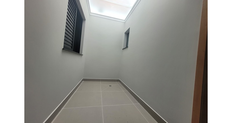 Belo Sobrado novo à venda no Bairro da Vila Jaguara na Rua Pinheiro Raposo 48 