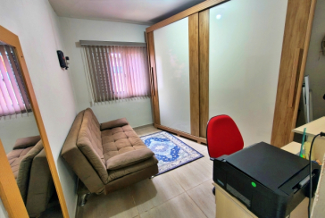 Linda Casa à venda no Bairro do Parque São Domingos na Rua José Albino,