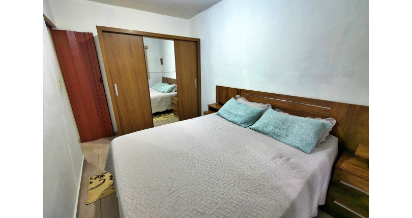 Linda Casa à venda no Bairro do Parque São Domingos na Rua José Albino,