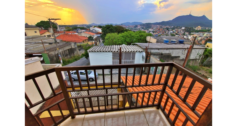 LINDO Sobrado à venda no Bairro do Jardim Vista Linda na Rua Venceslau Gomes da Silvava