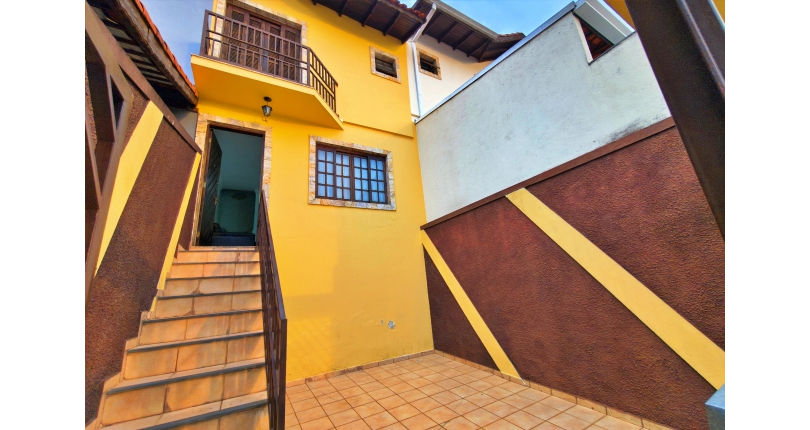 LINDO Sobrado à venda no Bairro do Jardim Vista Linda na Rua Venceslau Gomes da Silva