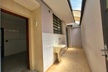 Linda Casa à venda no Bairro da Chácara Inglesa na Rua Cordovil Fernandes Lopes