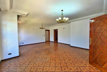 Linda Casa à venda no Bairro da Chácara Inglesa na Rua Cordovil Fernandes Lopes