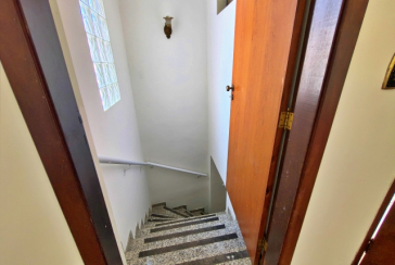 Linda Casa à venda no Bairro da Chácara Inglesa na Rua Cordovil Fernandes Lopes