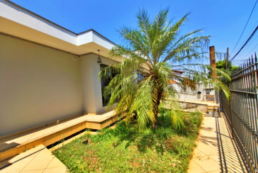 Linda Casa à venda no Bairro da Chácara Inglesa na Rua Cordovil Fernandes Lopes