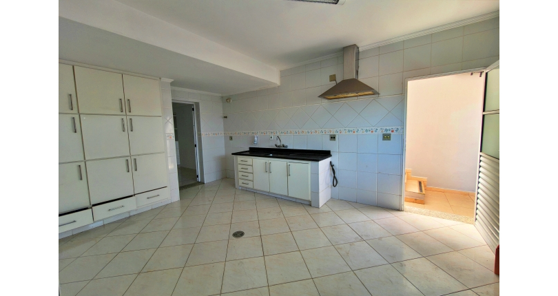 Linda Casa à venda no Bairro da Chácara Inglesa na Rua Cordovil Fernandes Lopes