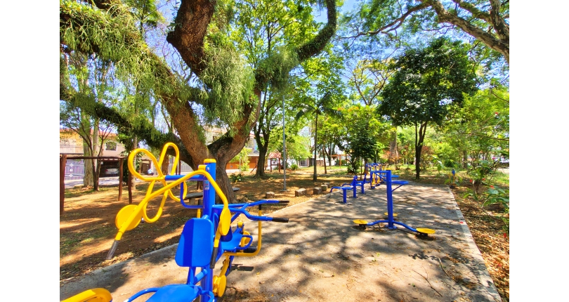 Linda Casa à venda no Bairro da Chácara Inglesa na Rua Cordovil Fernandes Lopes