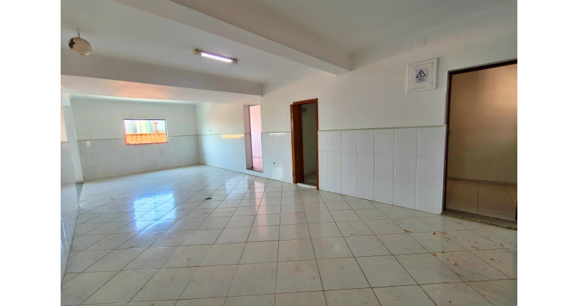 Linda Casa à venda no Bairro da Chácara Inglesa na Rua Cordovil Fernandes Lopes