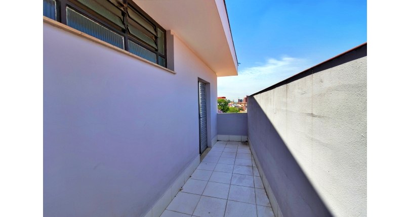 Linda Casa à venda no Bairro da Chácara Inglesa na Rua Cordovil Fernandes Lopes