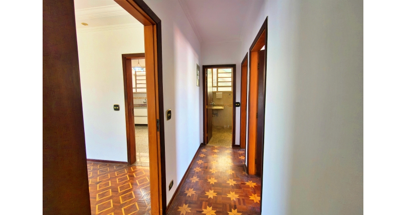 Linda Casa à venda no Bairro da Chácara Inglesa na Rua Cordovil Fernandes Lopes