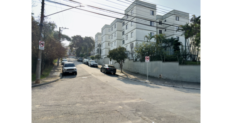 Apartamento à venda no Bairro do Jardim Pinheiros na Rua Eugênio Daneri 50