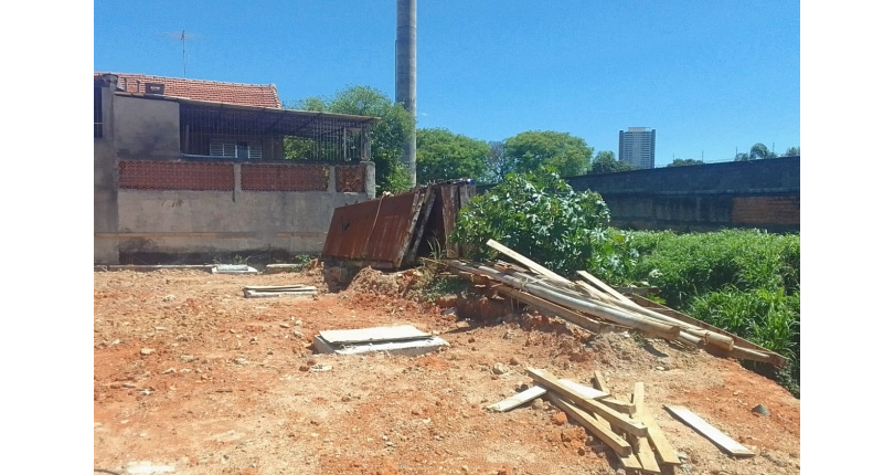 Terreno à venda no Bairro da Vila Jaguara na Rua Dom Pedro Henrique de Orleans e Bragança,