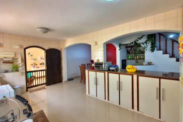 Lindo Sobrado à venda no Bairro do Jardim São José (Zona Norte) na Rua Doutor João Toniolo