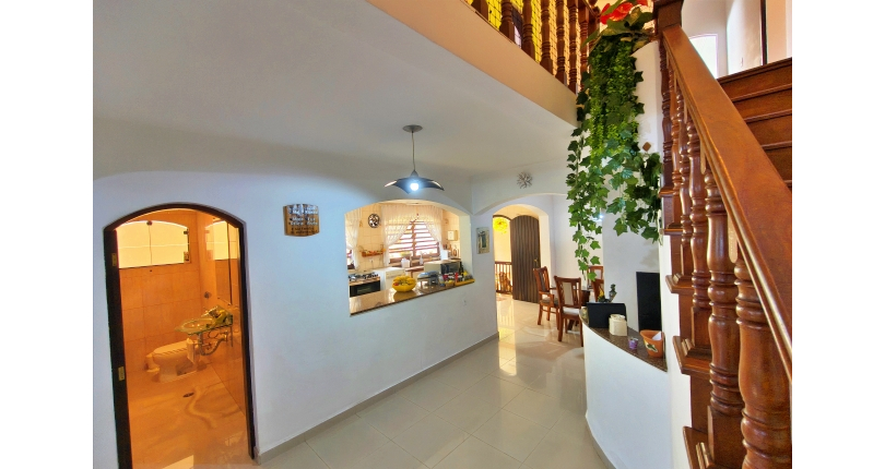 Lindo Sobrado à venda no Bairro do Jardim São José (Zona Norte) na Rua Doutor João Toniolo