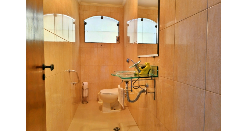 Lindo Sobrado à venda no Bairro do Jardim São José (Zona Norte) na Rua Doutor João Toniolo